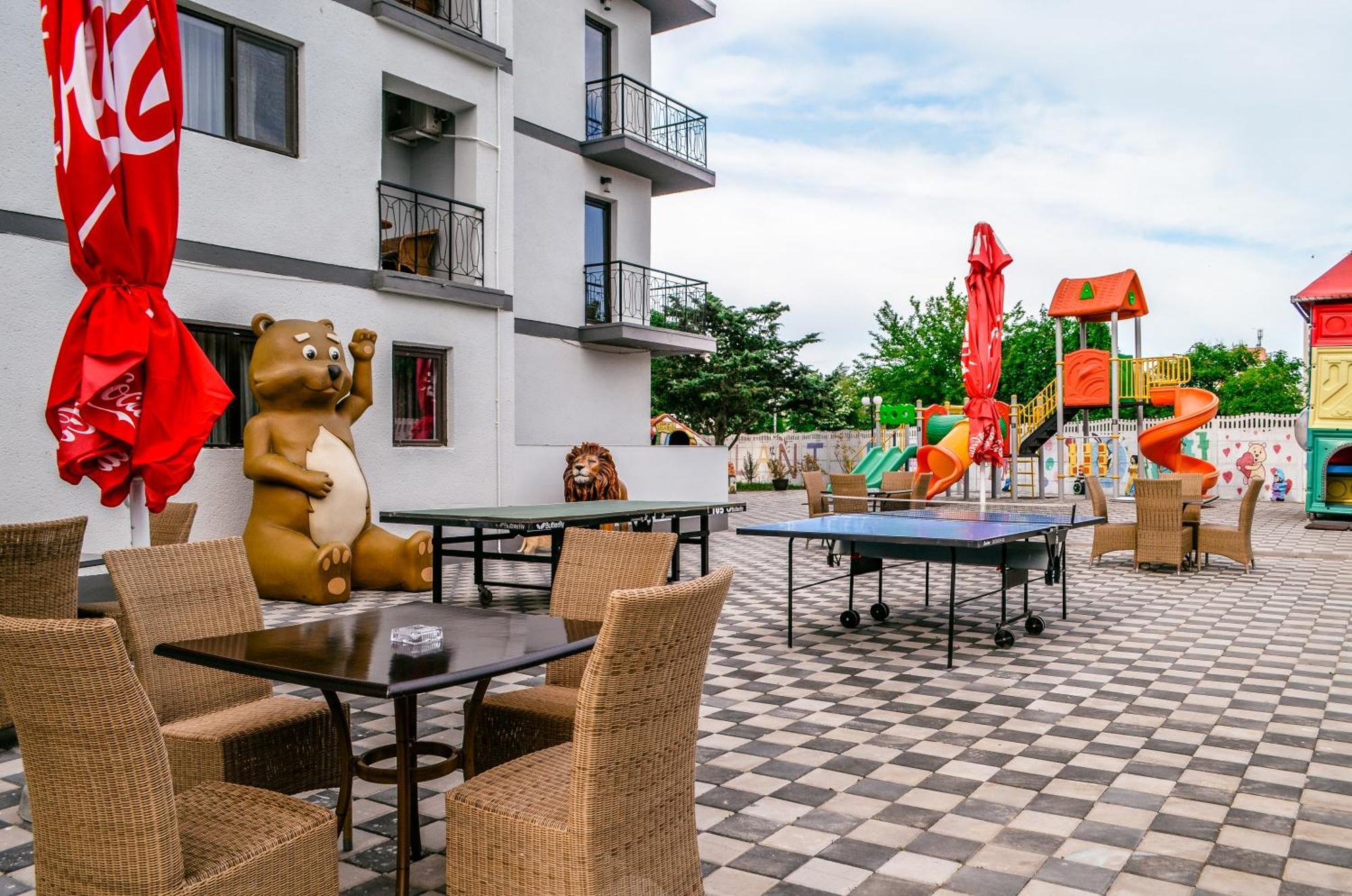 Hotel Atlantic Costinesti Exterior photo